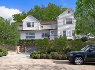 102 Georgica Rd, East Hampton, NY 11937