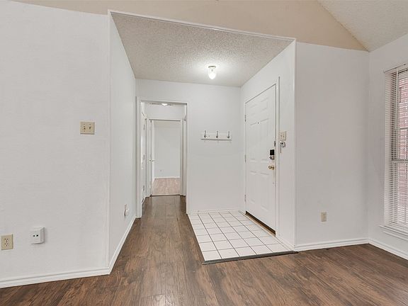 5th image of 465 El Rio Dr
