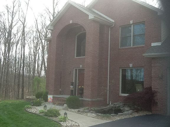 2nd image of 717 Woodfield Ct