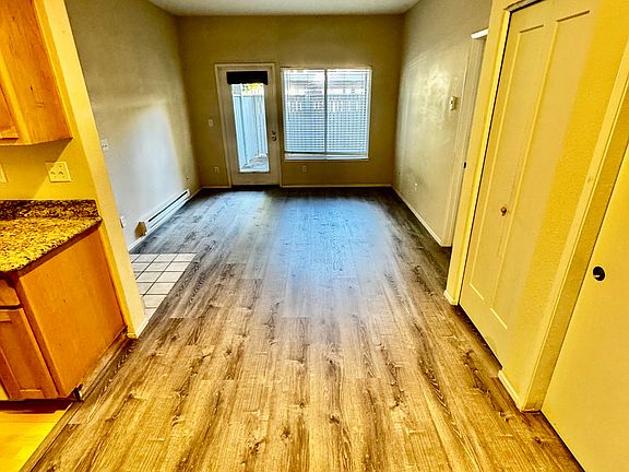 4th image of 21 Bayside Ct