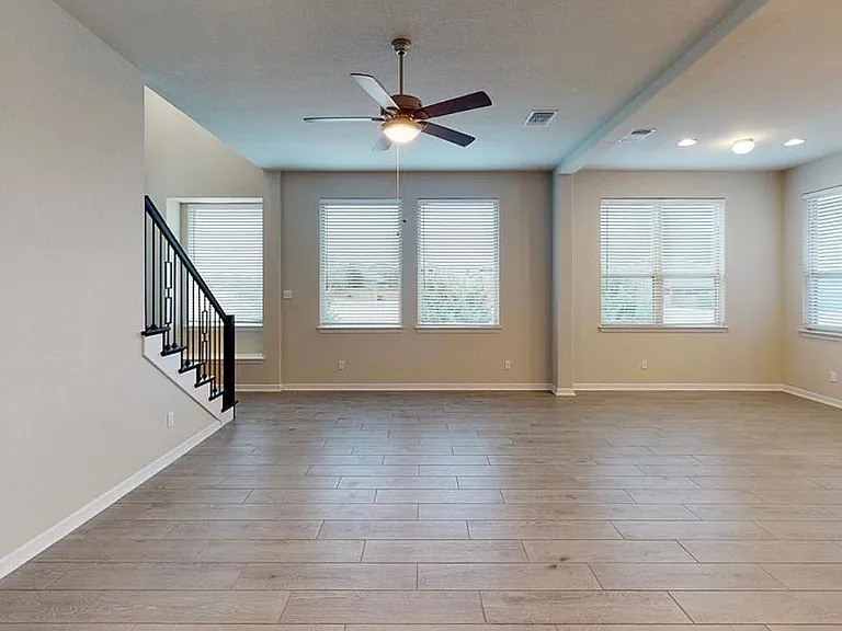 2313 Dillon Pond Ln #B — Photo 9