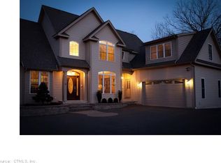12 James Pl, Plainville, CT 06062