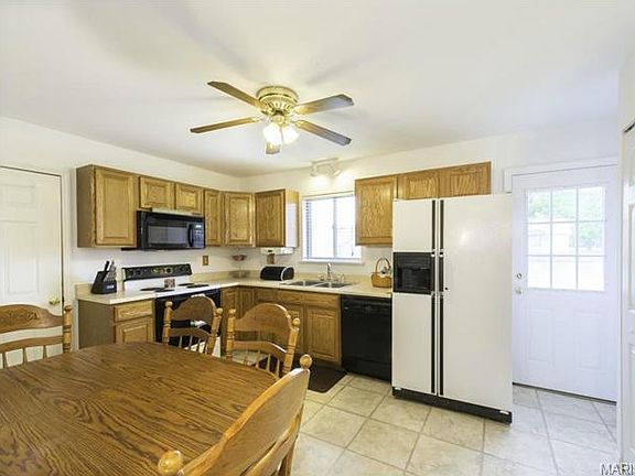 5th image of 405 Saint Joseph Ave
