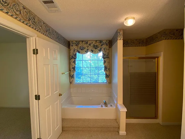 2585 Davenport Park Dr — Photo 11
