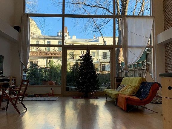 2nd image of 47 Douglass St APT 1