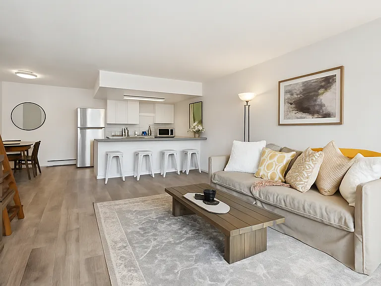 Whether it's a shared meal or a spontaneous conversation, this open layout invites connection and quality time with the people you're traveling with.