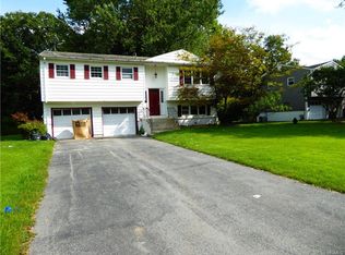 29 Dorothy Dr, Monroe, NY 10950