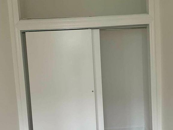 3rd image of 86 Kenmare St APT 16