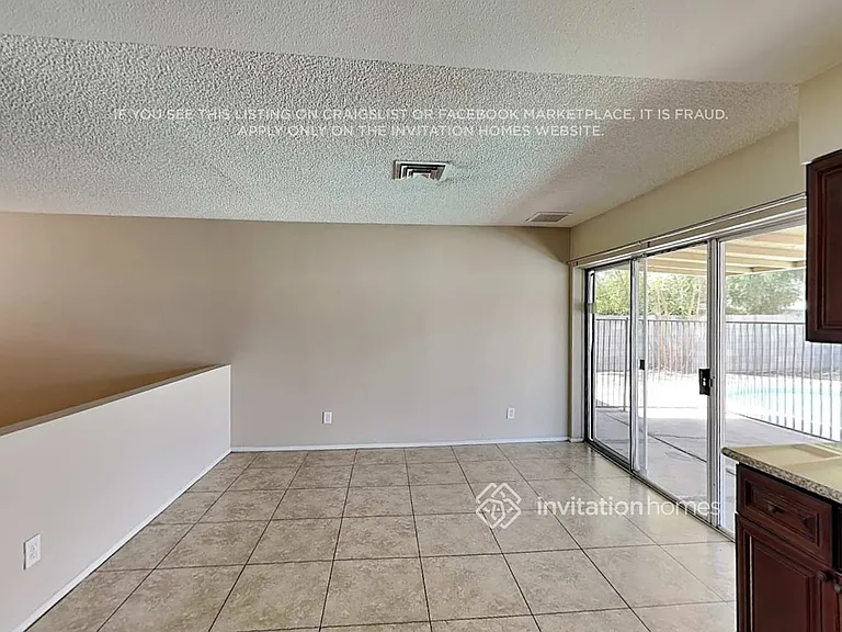 4136 N 81st Ave — Photo 6