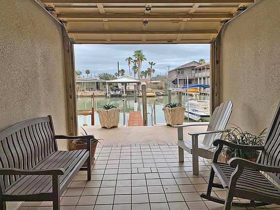 3rd image of 1018 Tarpon Ave #2