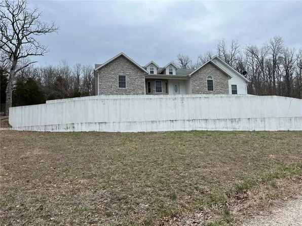 26998 Glacier Point Rd NE, Lebanon, MO 65536