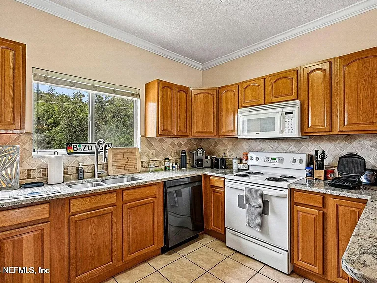 825 Anastasia Blvd #A6 — Photo 17
