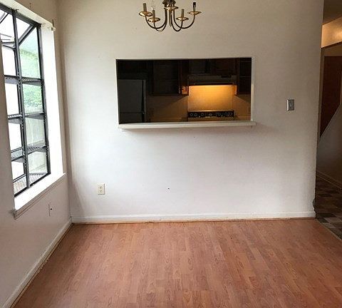 3rd image of 413/415 W Main Street