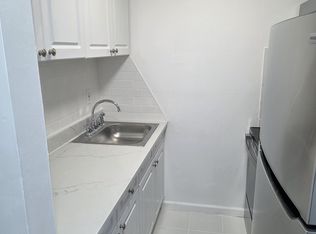 345 Benham Ave APT A4, Bridgeport, CT 06604