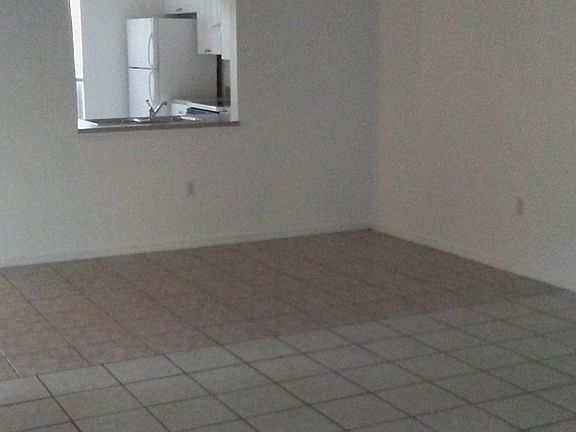 5th image of 511 NE 24th Ave