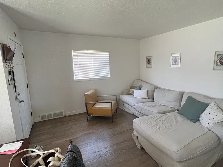 2415 S Marion St — Photo 11