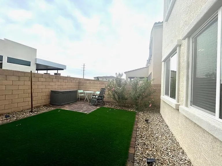 8084 Skye Dragon St — Photo 33