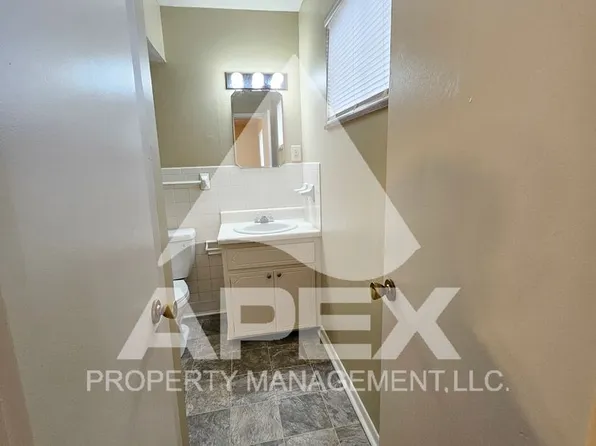 2927 Whittle Springs Rd, Knoxville, TN