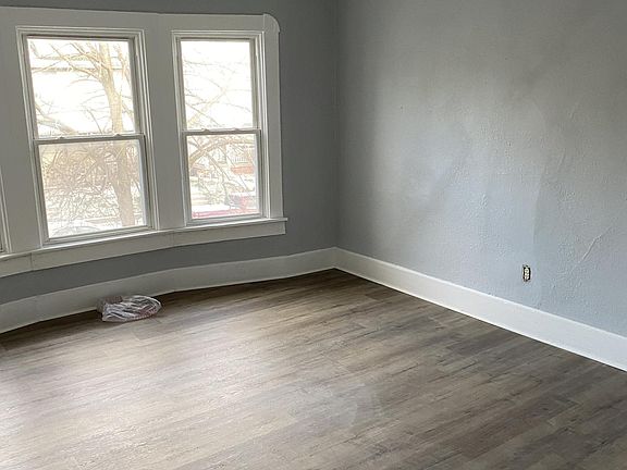 2nd image of 323 N Arsenal Ave #C