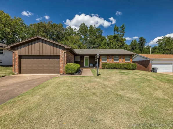 2463 E 54th St, Tulsa, OK 74105
