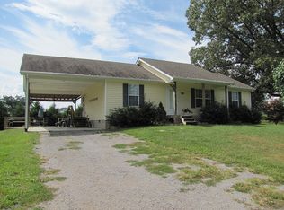 200 Wheeler Yates Ln, Scottsville, KY 42164