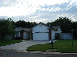 702 Erin Ln, Mulvane, KS 67110