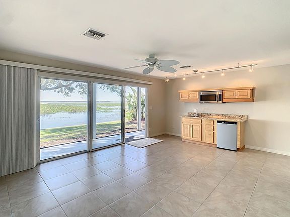 4th image of 1460 Neptune Rd