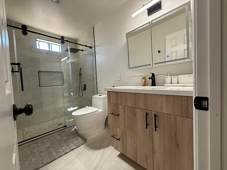 4639 Executive Dr — Photo 29