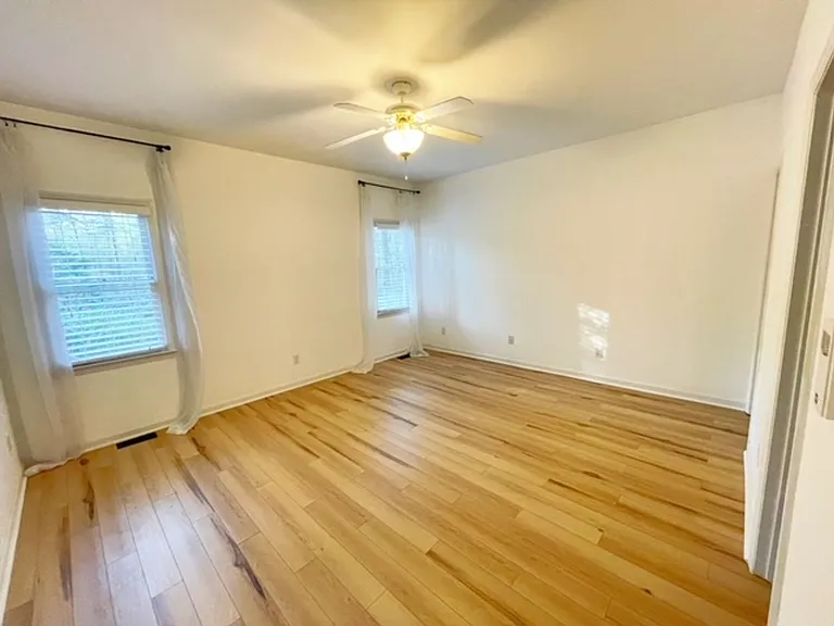 1624 Nesfield Pl — Photo 11