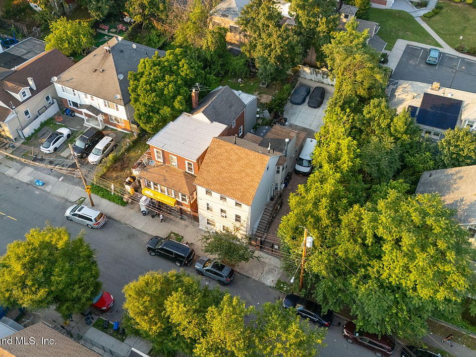 1st image of 139 Osgood Ave