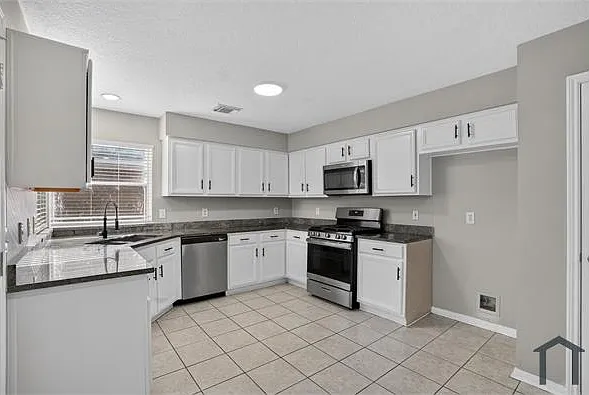 5823 Forest Timbers Dr — Photo 24