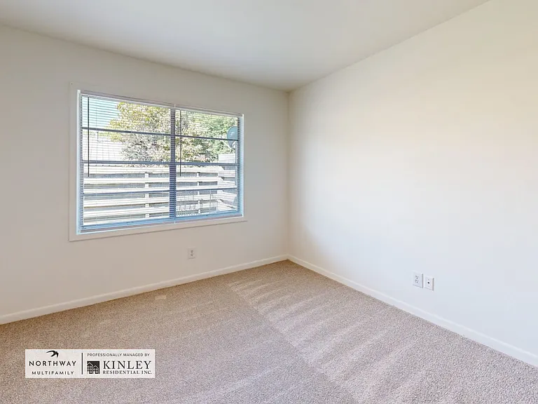 Meadowood Apartments — Photo 35