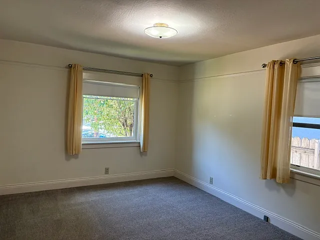 1339 California Dr — Photo 11