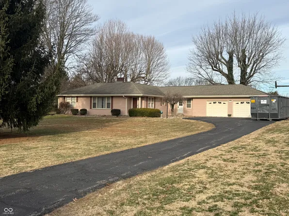 908 E Hillside Dr S, Greensburg, IN 47240
