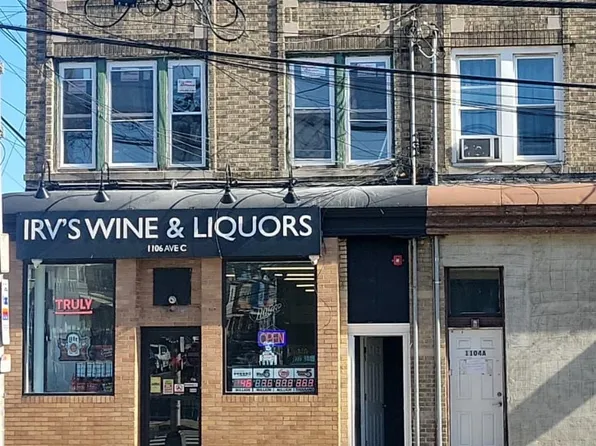 1106 Avenue C image 1 of 2