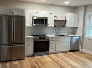 71 Main St #D, Enfield, NH 03748