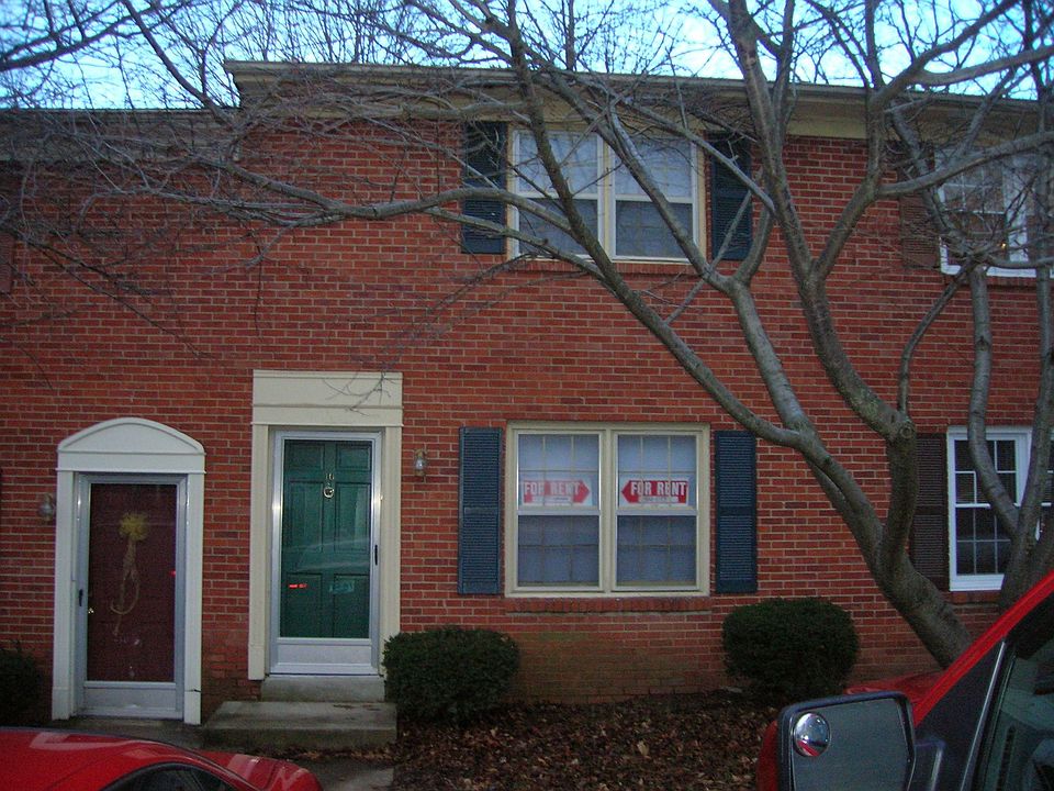 1st image of 305 Lake St APT 11