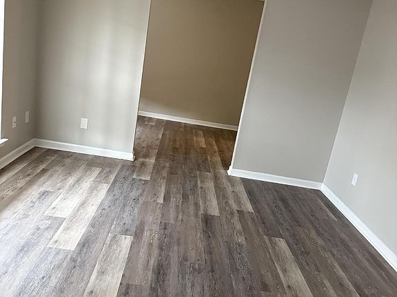 4th image of 125 Burnt Pines Rd