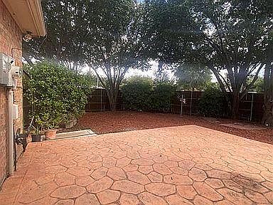 3rd image of 7000 Goldenrod Dr