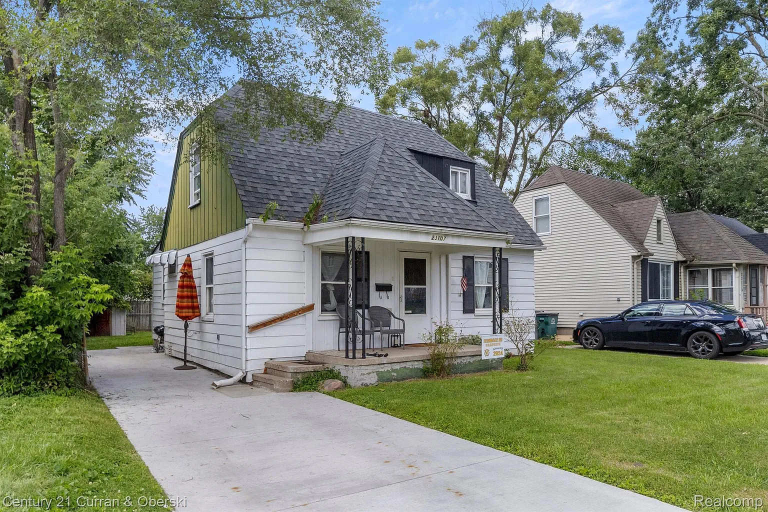 23107 Tawas Ave photo 1