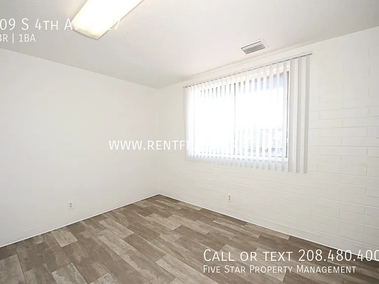 809 S 4th Ave #17 — Photo 3