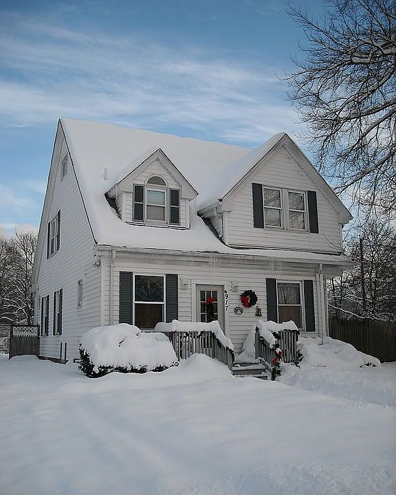 1st image of 917 S Franklin St