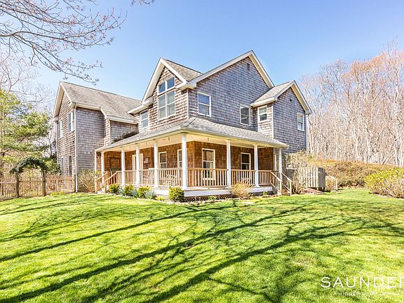 2nd image of 24 Dogwood St