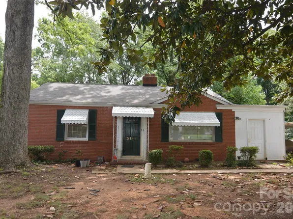 2111 Dickens Ave, Charlotte, NC 28208