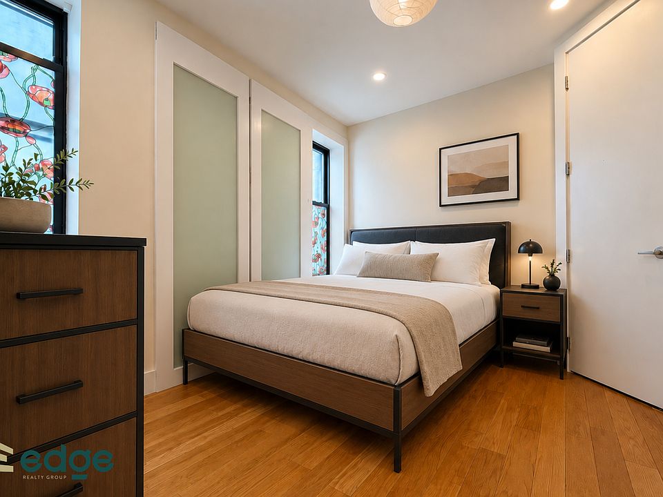 2nd image of 1058 Bergen St APT 3LF