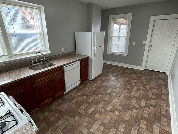 2nd image of 1277 Massachusetts Ave #3