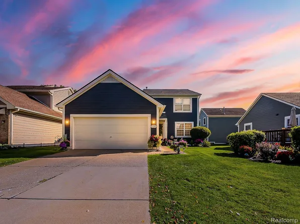 41561 Cornell Dr, Novi, MI 48377