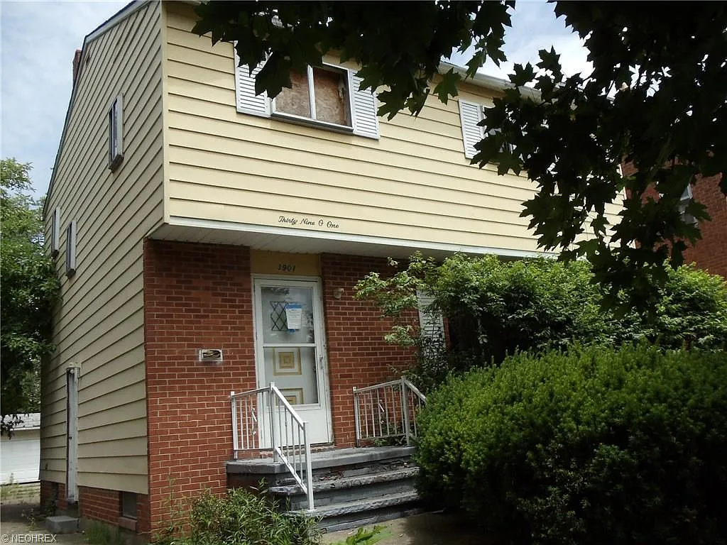 3901 Silsby Rd photo 1