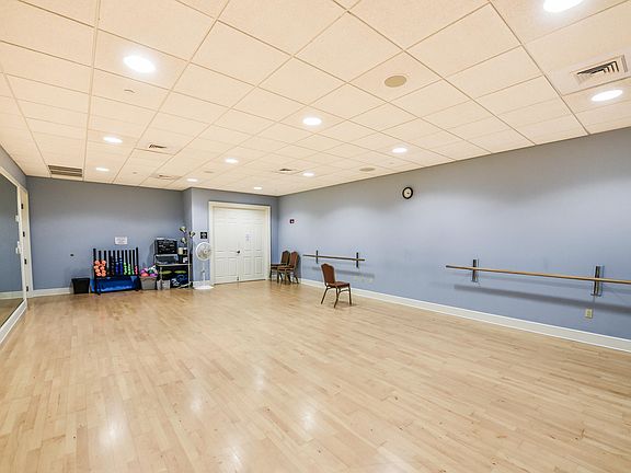 3rd image of 8334 Mulligan Cir #2013B