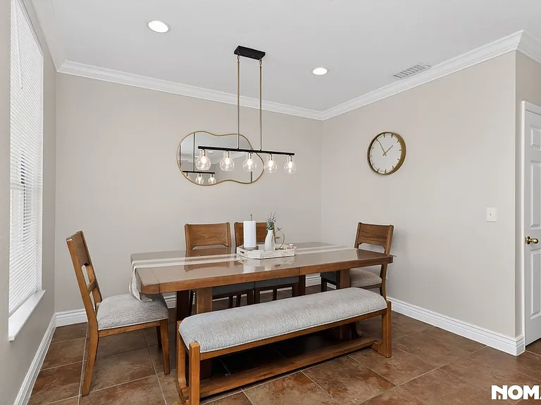 1417 Lyonshire Dr — Photo 6